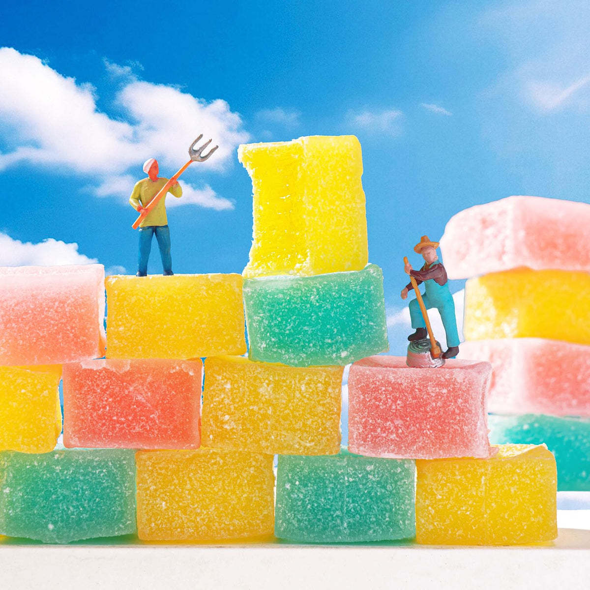 GLEAMETT Amber Candy emphasizes nut-free formula suitable for various diets.