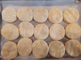 Glutenfreeee family dining biscuits served at the table.