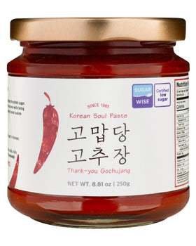 Gomgabdang Thank-You gochujang jar poured with glossy texture for sauces