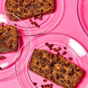 GoNanas baking timer scene suggests quick, convenient breakfasts or snacks.