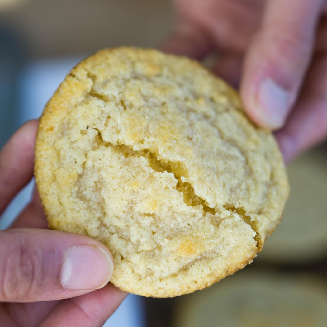 Good Dee's three-ingredient mix closeup underscores simplicity and quick prep.