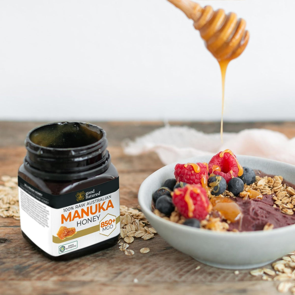 Good Natured Manuka Honey MGO 850 bottle pour illustrating versatility