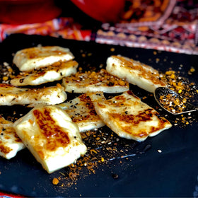 GranAroma Dukkah served with warm bread and olive oil.