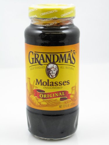 Grandma's Molasses in a 24 oz glass jar enhances baked goods with deep, robust flavor.