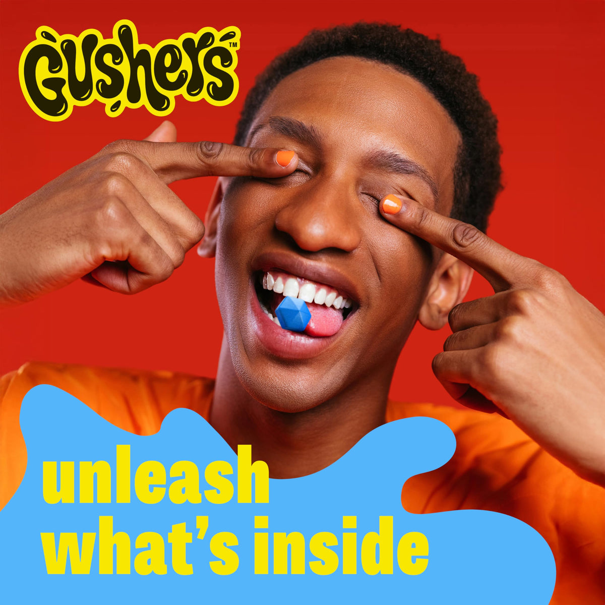 Gushers family snack-time scene emphasizing sharing and simple cleanup.