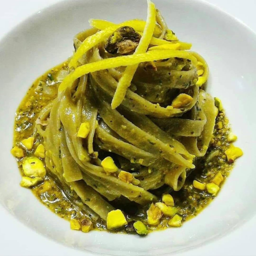 Gusto ETNA non-GMO pesto ideal for sauces and spreads.