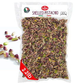 GUSTO ETNA pistachios shelled raw unsalted close-up for healthy snacking