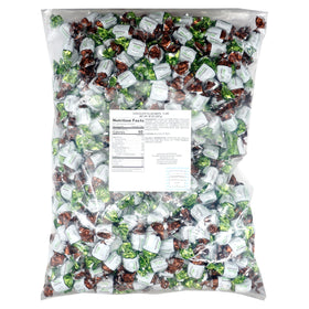 The Hampton Candy Company mint centers reveal rich chocolate core, delivering indulgent flavor in every bite.