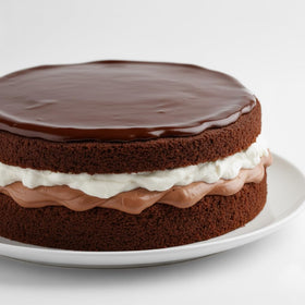 Hampton Distribution professional-grade pie filling, thick and smooth for reliable baking results.