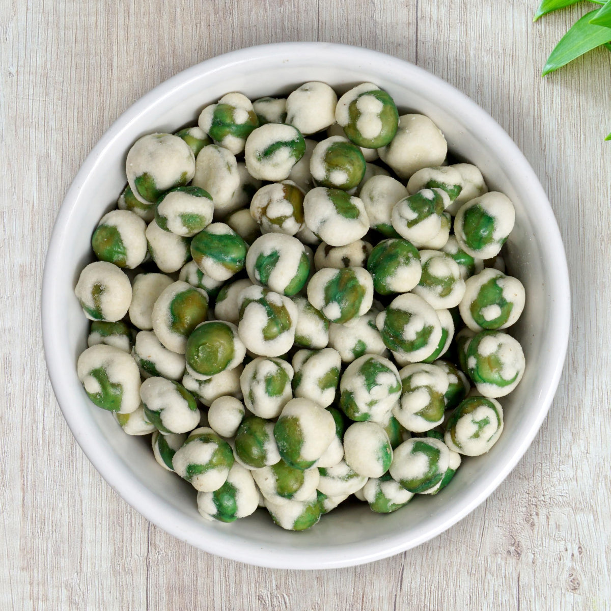 Hampton Distribution wasabi peas snack plate spicy aroma boosts flavor kick.