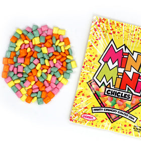 The Hampton Mini Mini Chicles bubble-blowing moment showcasing playful gum enjoyment