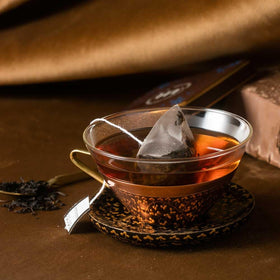 Harney & Sons Chocolate Mint packaging shows 50 sachets for easy preparation.