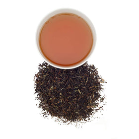 Garden blend notes recall Himalayan gardens, ideal for a refreshing daily ritual.