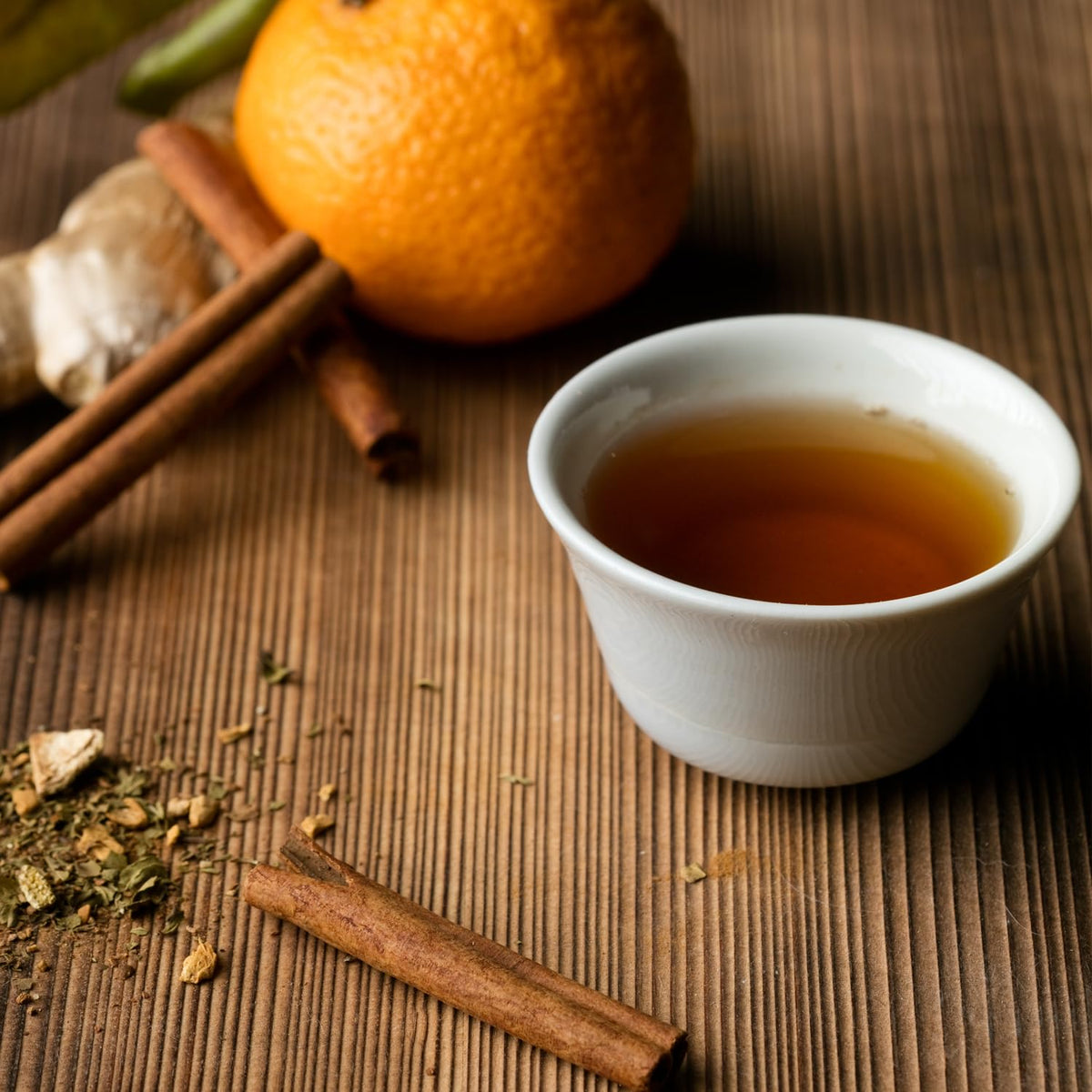 Harney & Sons decaffeinated hot cinnamon tea cup, warm spice experience ideal for evenings.