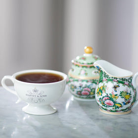 Harney & Sons Irish Breakfast Tea packaging closeup highlighting premium Assam blend.