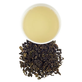 Milky Oolong cup with warm aromas to elevate moments.