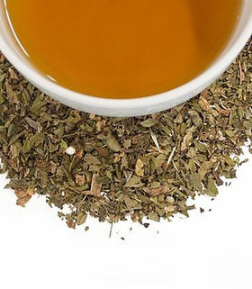 Harney and Sons peppermint sachets—caffeine-free, clean mint aroma for anytime.