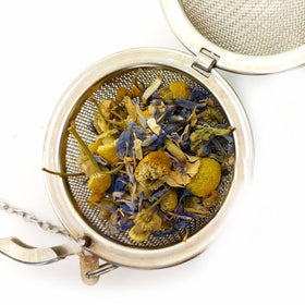Harney & Sons Yellow & Blue cup showcases the calming, caffeine-free tisane.