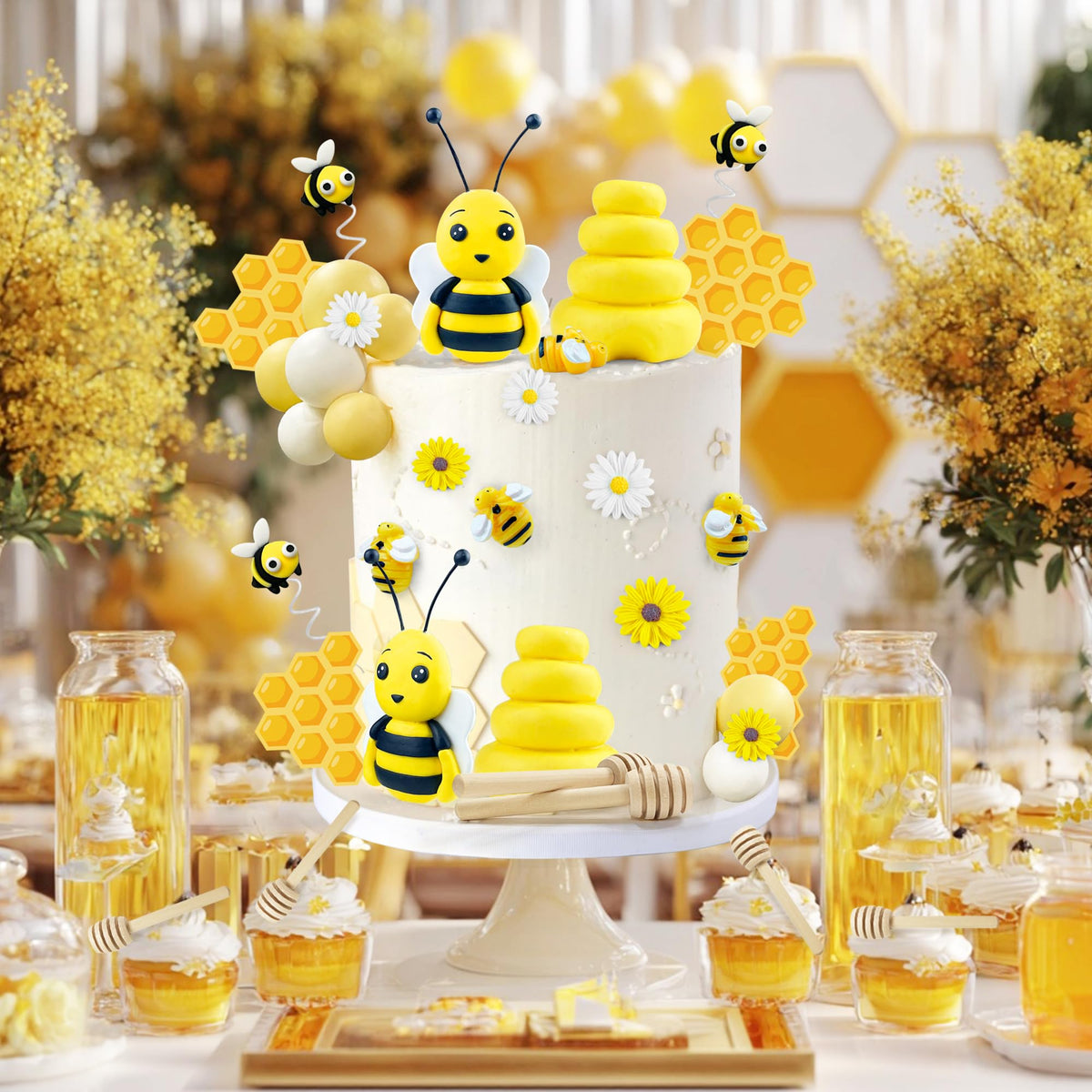 HAVAGDTM bee-themed baby shower toppers brighten tables