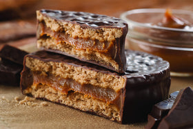 Havanna Alfajores Argentinos sharing moment invites enjoying with friends