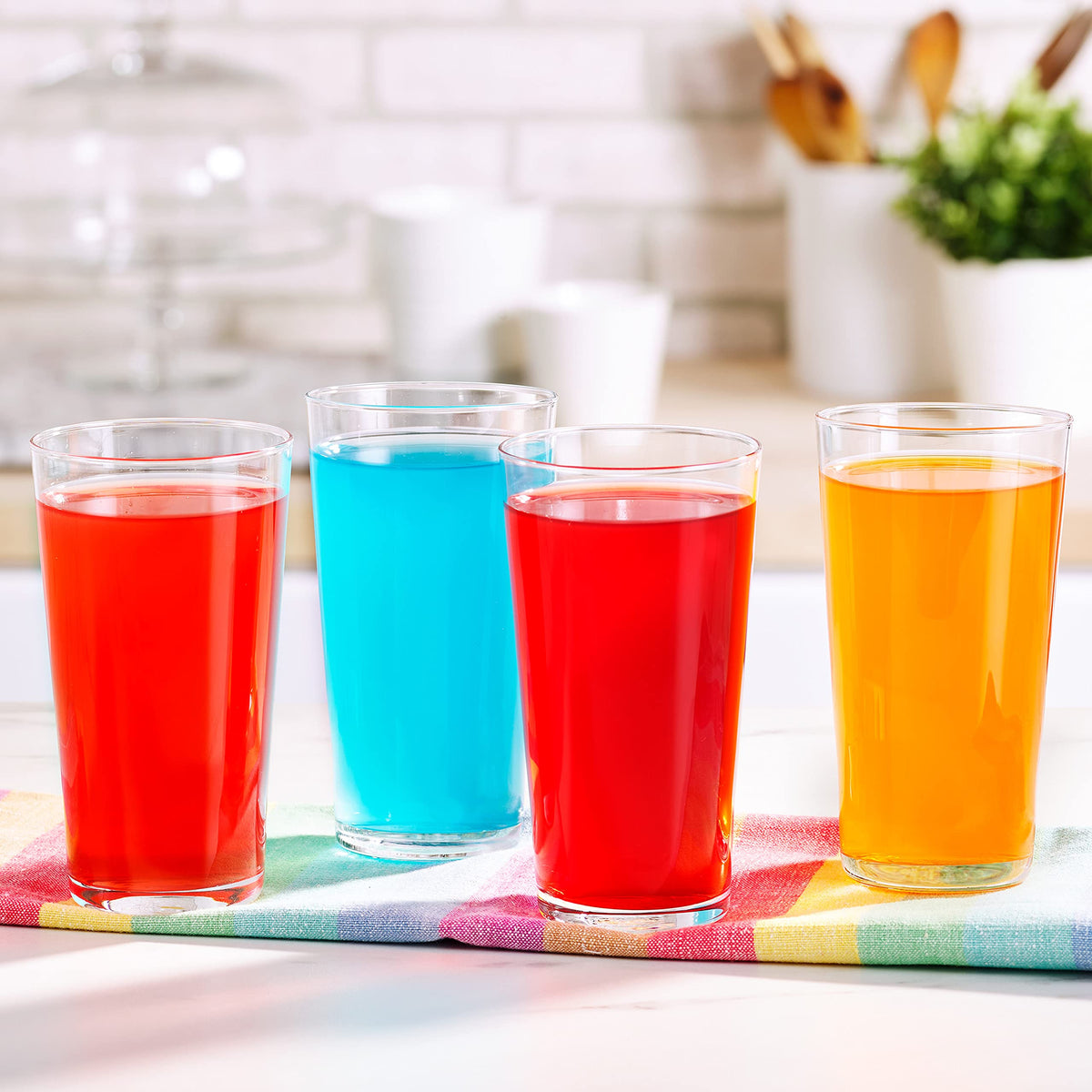 Four-pack packaging for families and quick meals.