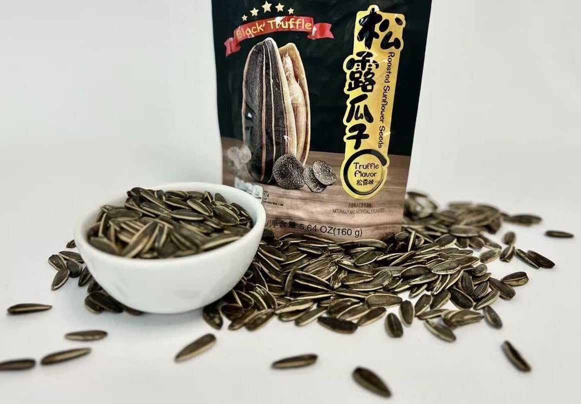 HealthEmpire sunflower seeds natural aroma offer a crisp, flavorful snacking experience.