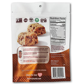 Family-friendly serving idea with six-pack cookies for sharing