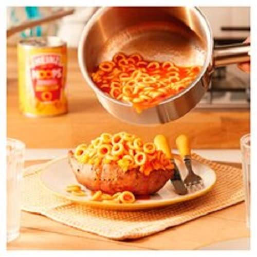 HEINZ Original Spaghetti in Tomato Sauce label close-up, premium tomato flavor you can trust.