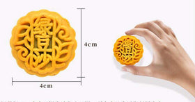 HELENOU666 mooncakes sliced pieces display, inviting texture and colorful fillings.