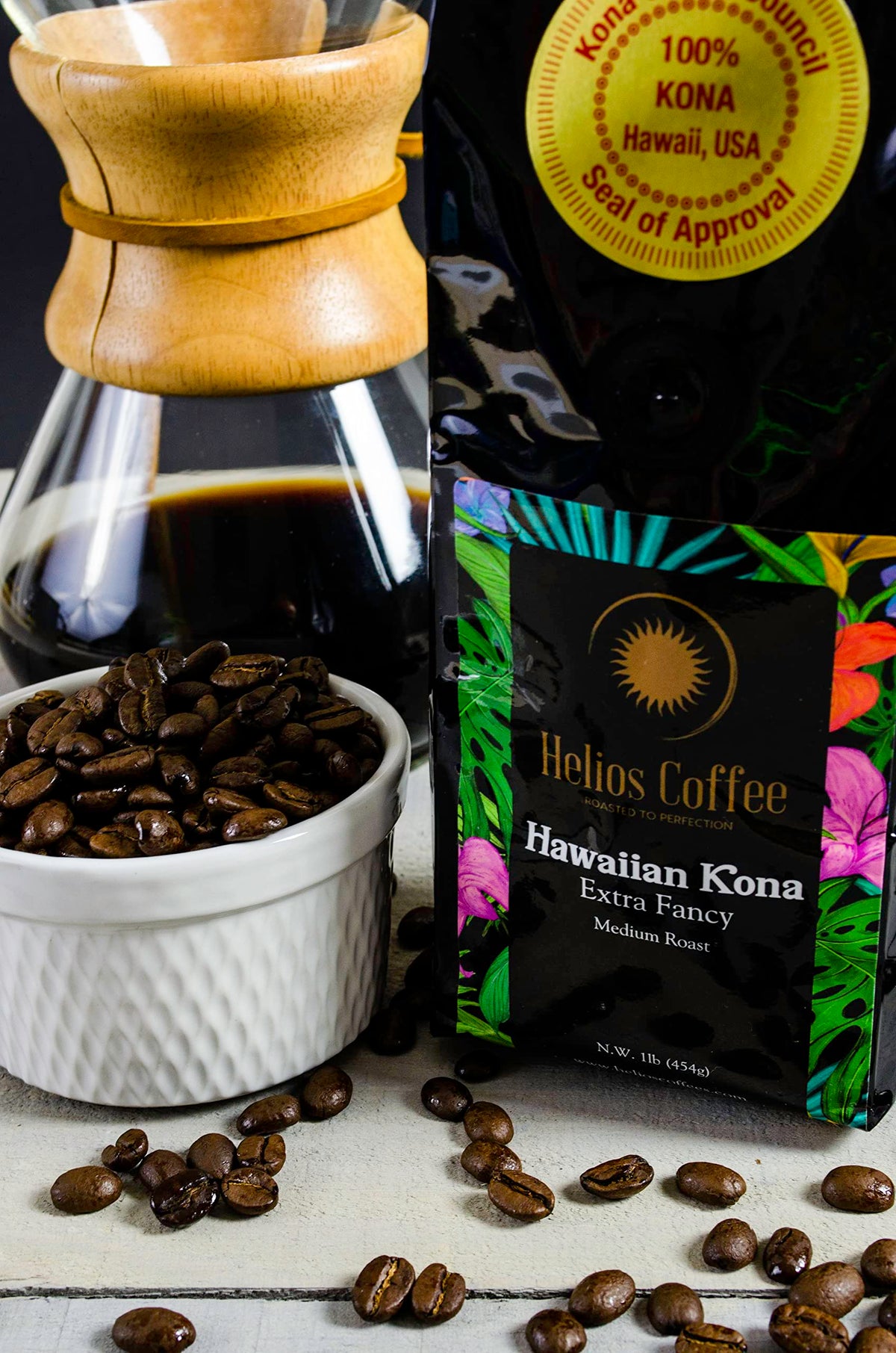Helios Kona medium roast with steam for aroma-rich brew.