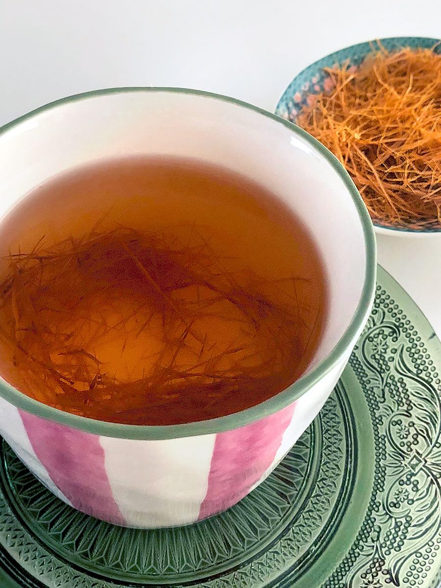 HerbaZest Cat's Claw Tea brew in pot invites a caffeine-free, soothing ritual.