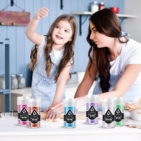 Herbeklab Edible Glitter packaging shot shows convenient 5g bottles.