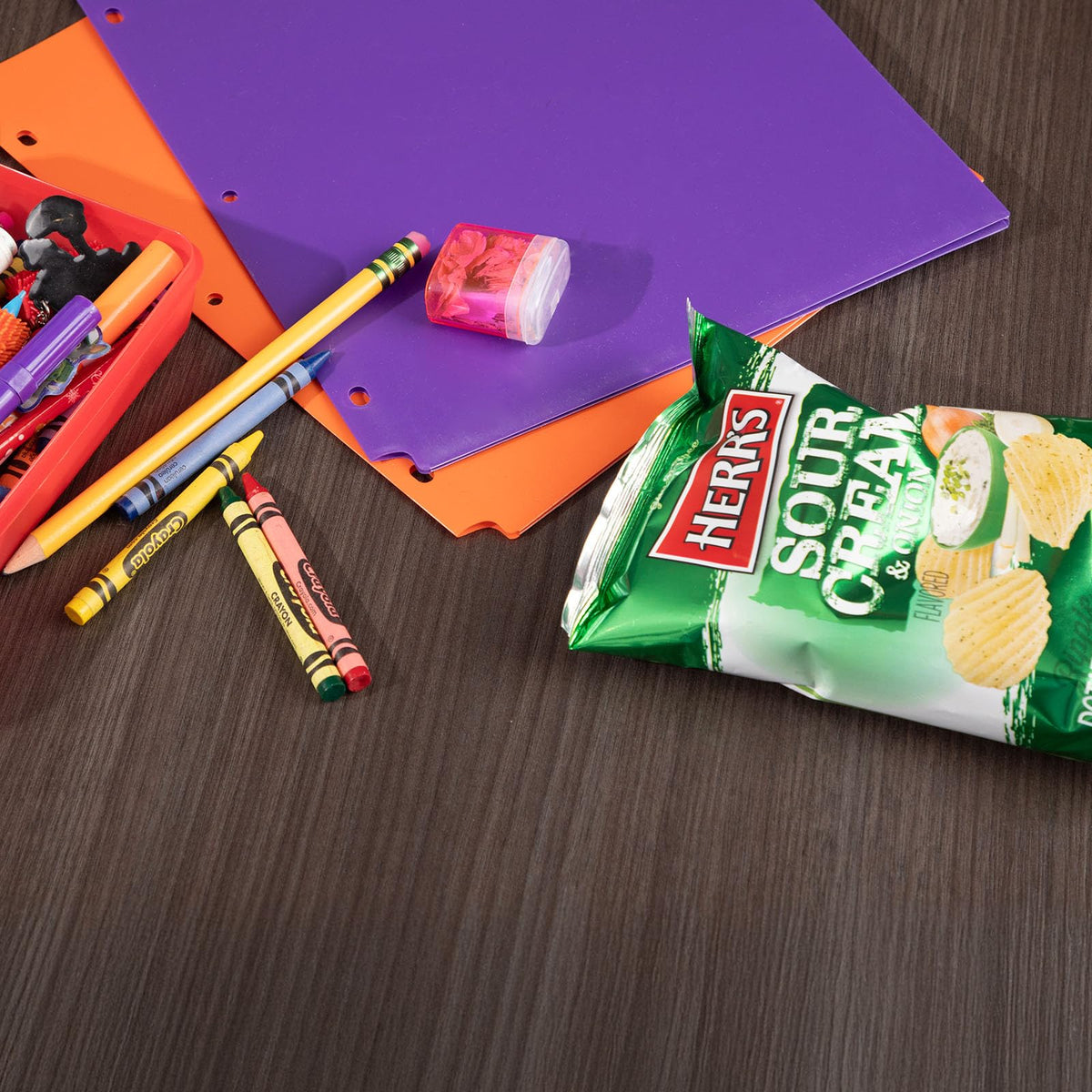 Herr's Sour Cream and Onion chips gluten-free-tag cater to gluten-sensitive snacking