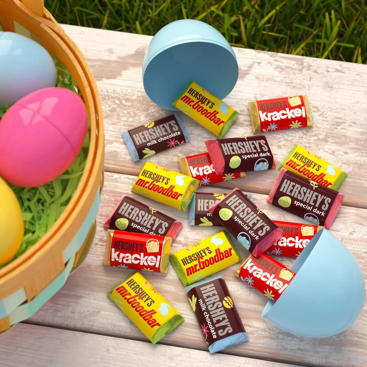 HERSHEY'S Miniatures Easter Krackel bar with crisp rice crunch.