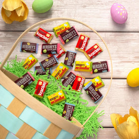 HERSHEY'S Miniatures Easter Mr. Goodbar piece with peanut-forward flavor.