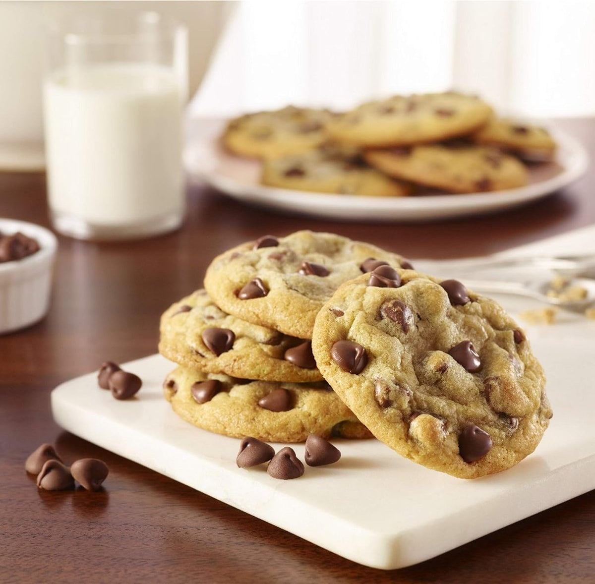 Hersheys Zero Sugar Chips used in cake decorating for chocolate accents.