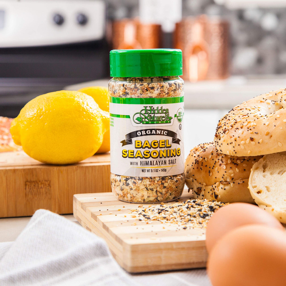 Hidden Nature's Source Everything Bagel Seasoning shaker closeup shows pink Himalayan salt for premium flavor