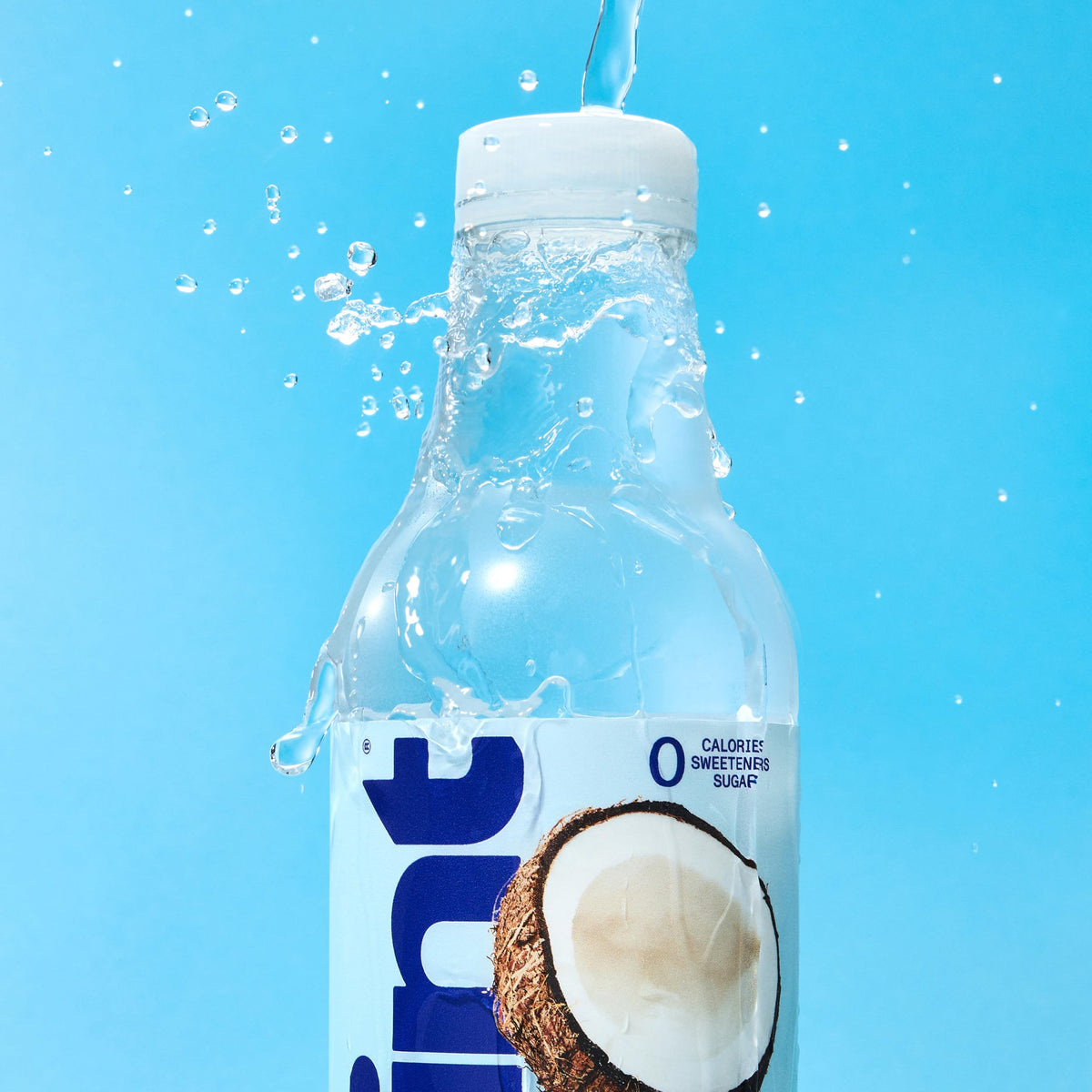 Hint coconut aroma with real fruit essence enhances natural drink experience.
