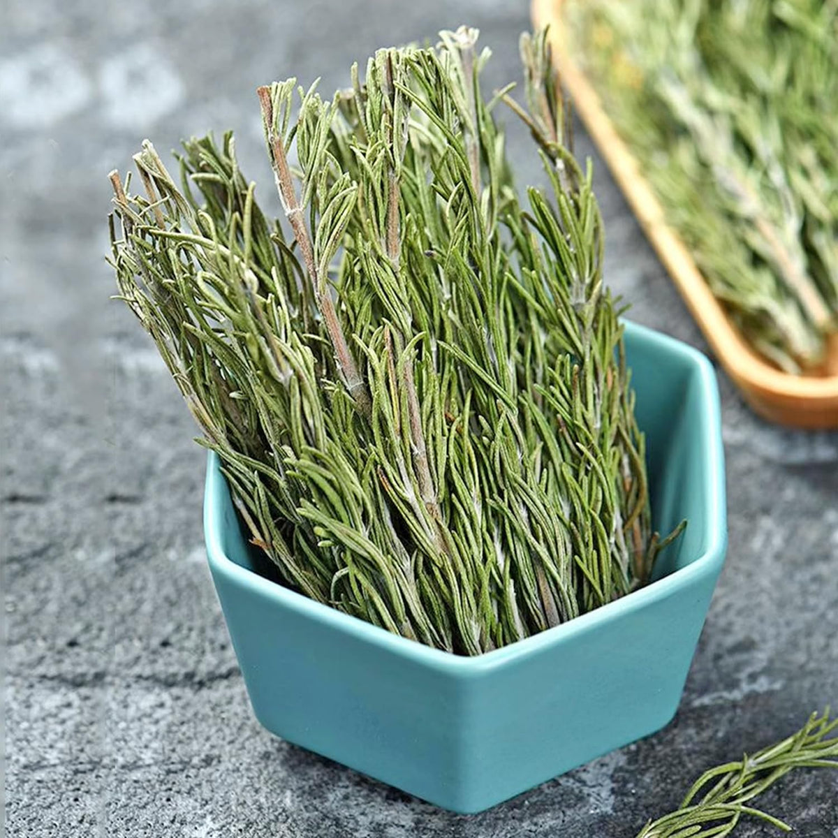 HOLFLYING rosemary in food-grade resealable bag for easy storage