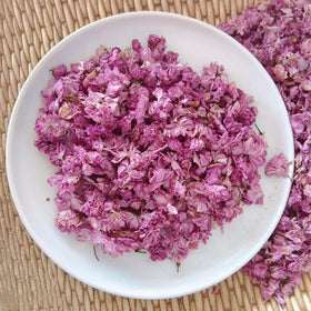 HOLFLYING sakura cocktail decoration brings floral aroma and elegant color to drinks