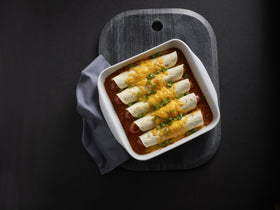 Hormel Chili serving-bowl presents ready-to-serve no-bean chili for sharing.