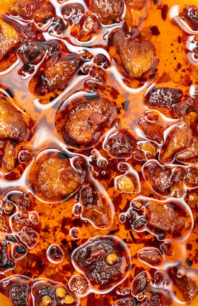 Hot Crispy Oil dipping bowl image enhances dressings and dips.