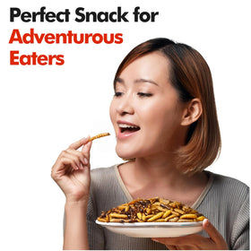 HotLix Larvets Cheddar Cheese image emphasizes rich flavor.