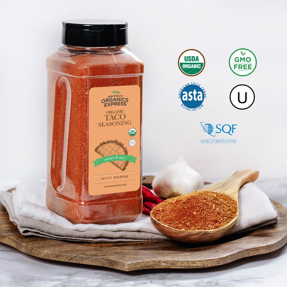 HqO Smokey spice blend close-up highlighting paprika and heat.