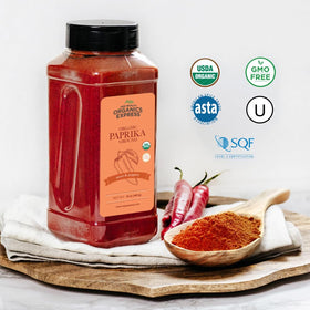 HQOExpress Organic Paprika powder in a bowl for mild-heat chilis