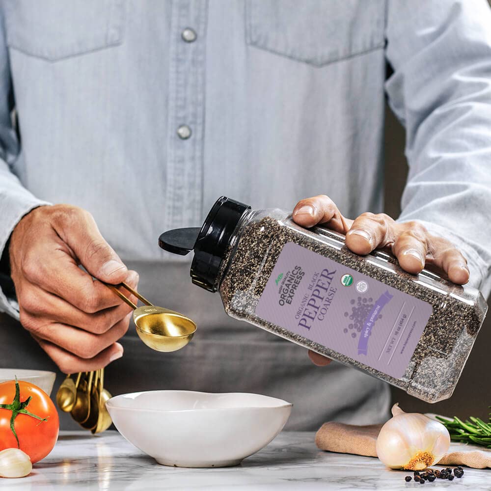 HQOExpress USDA-certified organic coarse pepper packaging signaling purity and quality.