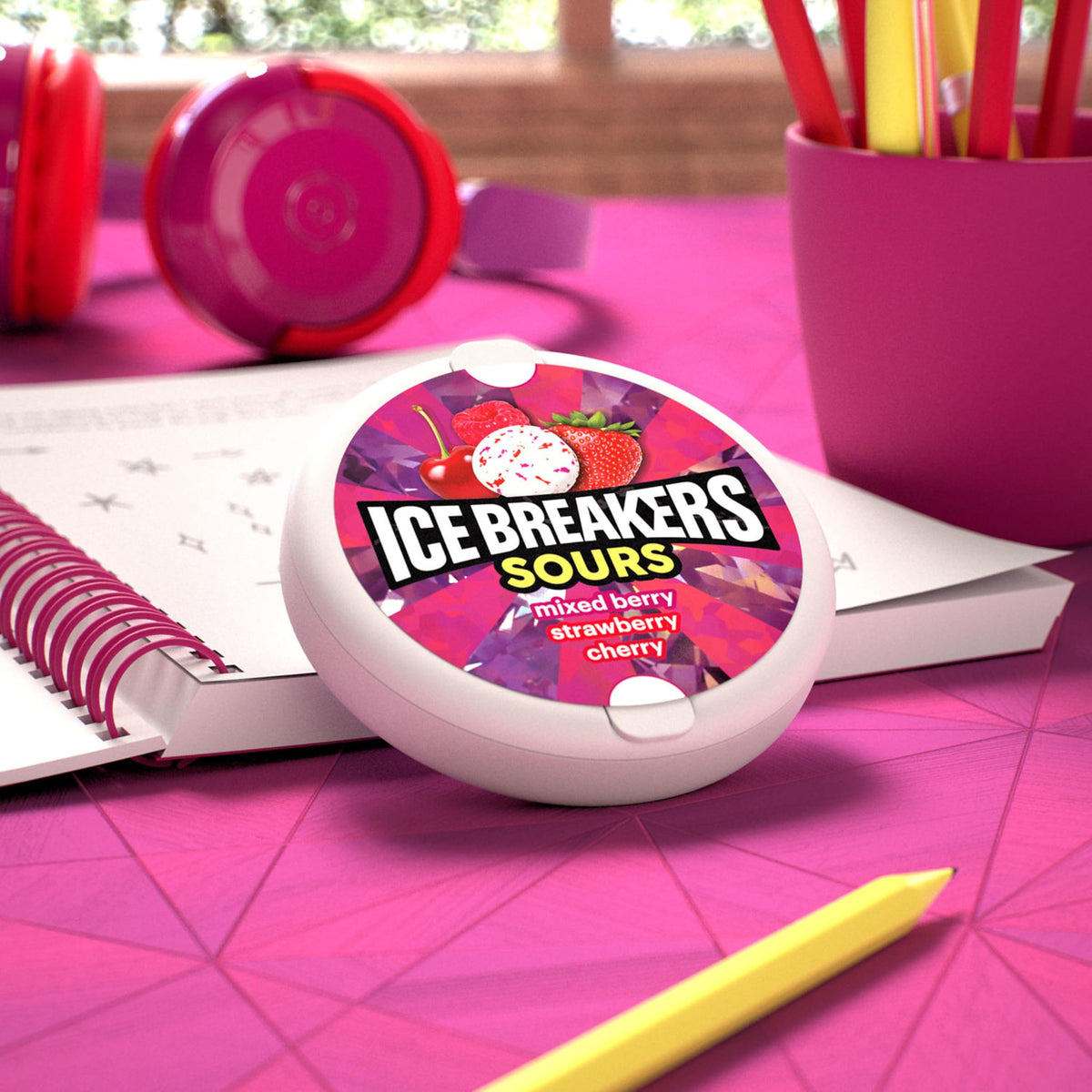 Ice Breakers Sours flavor crystals close-up highlights fruity tang