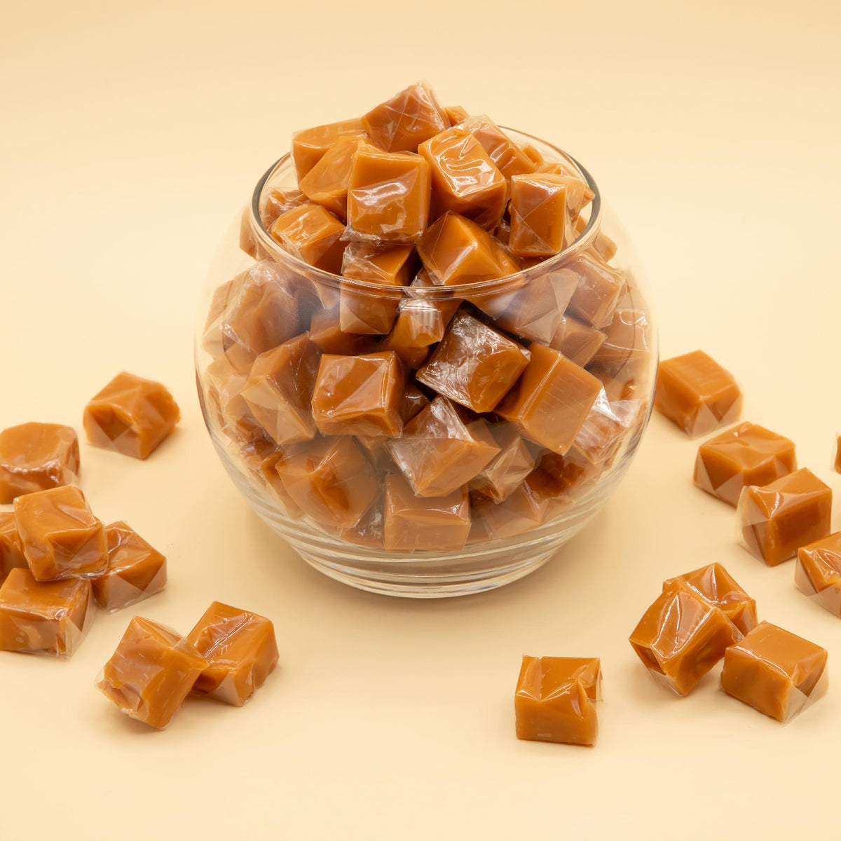 ILike! caramel cubes add a golden touch to place settings and treat buffets.