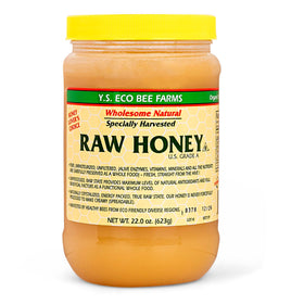 ILIOS Y.S. Eco Bee Farms raw honey texture close-up shows natural viscosity
