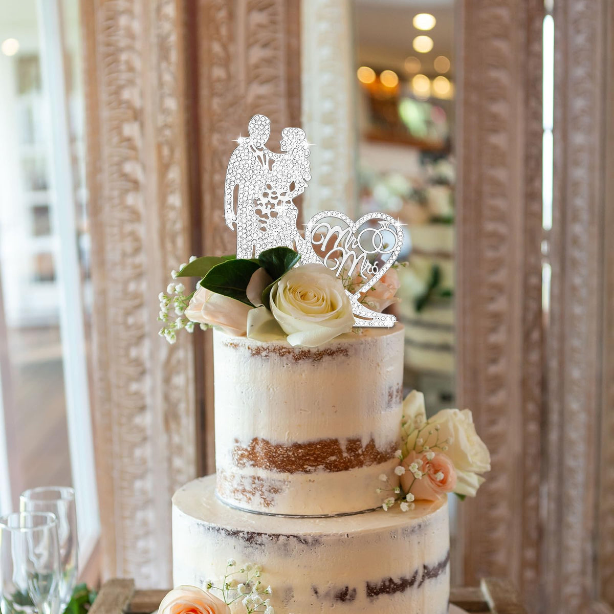 Jaciya sparkling cake topper with rhinestones for celebrations.